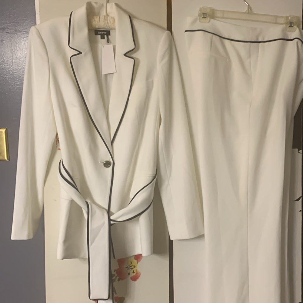 DKNY white pantsuit size 14 - Picture 2 of 5